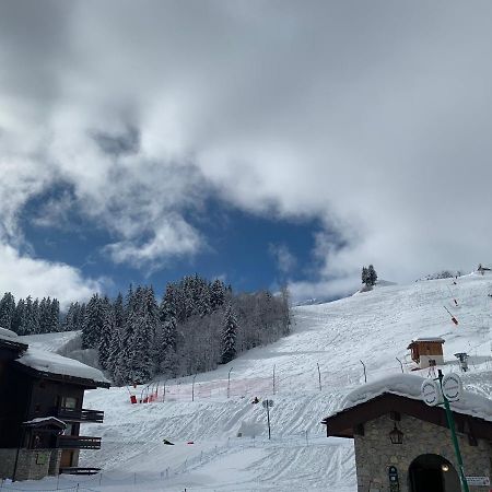 Valmorel Studio Skis Aux Pieds Exteriör bild